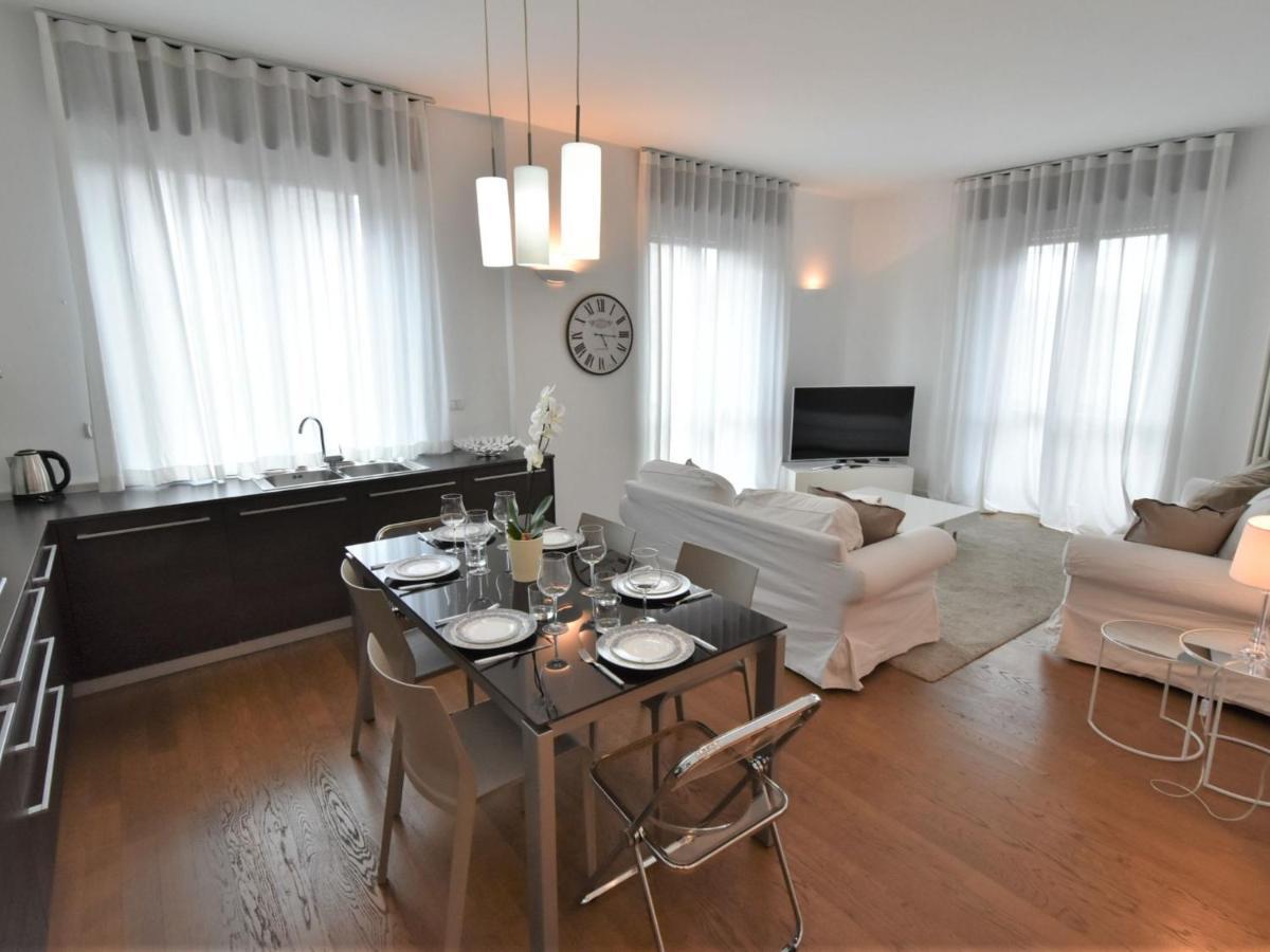 Apartment Corso Genova Apartment By Interhome Milan Bagian luar foto