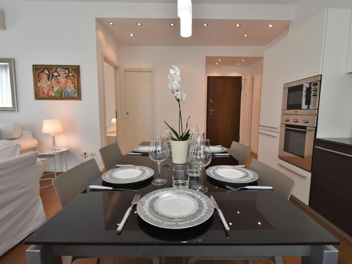 Apartment Corso Genova Apartment By Interhome Milan Bagian luar foto
